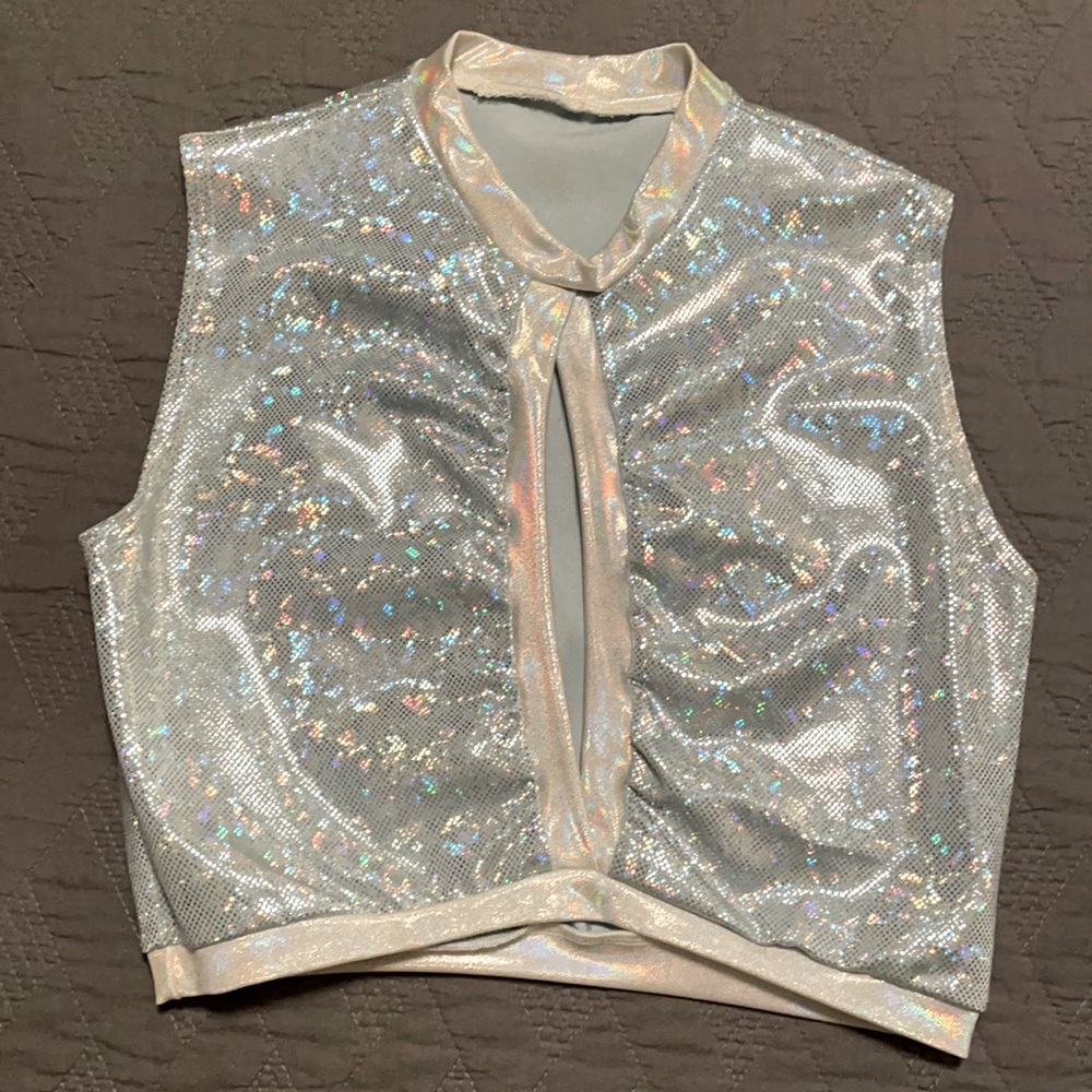 Coquetry Holographic keyhole crop top